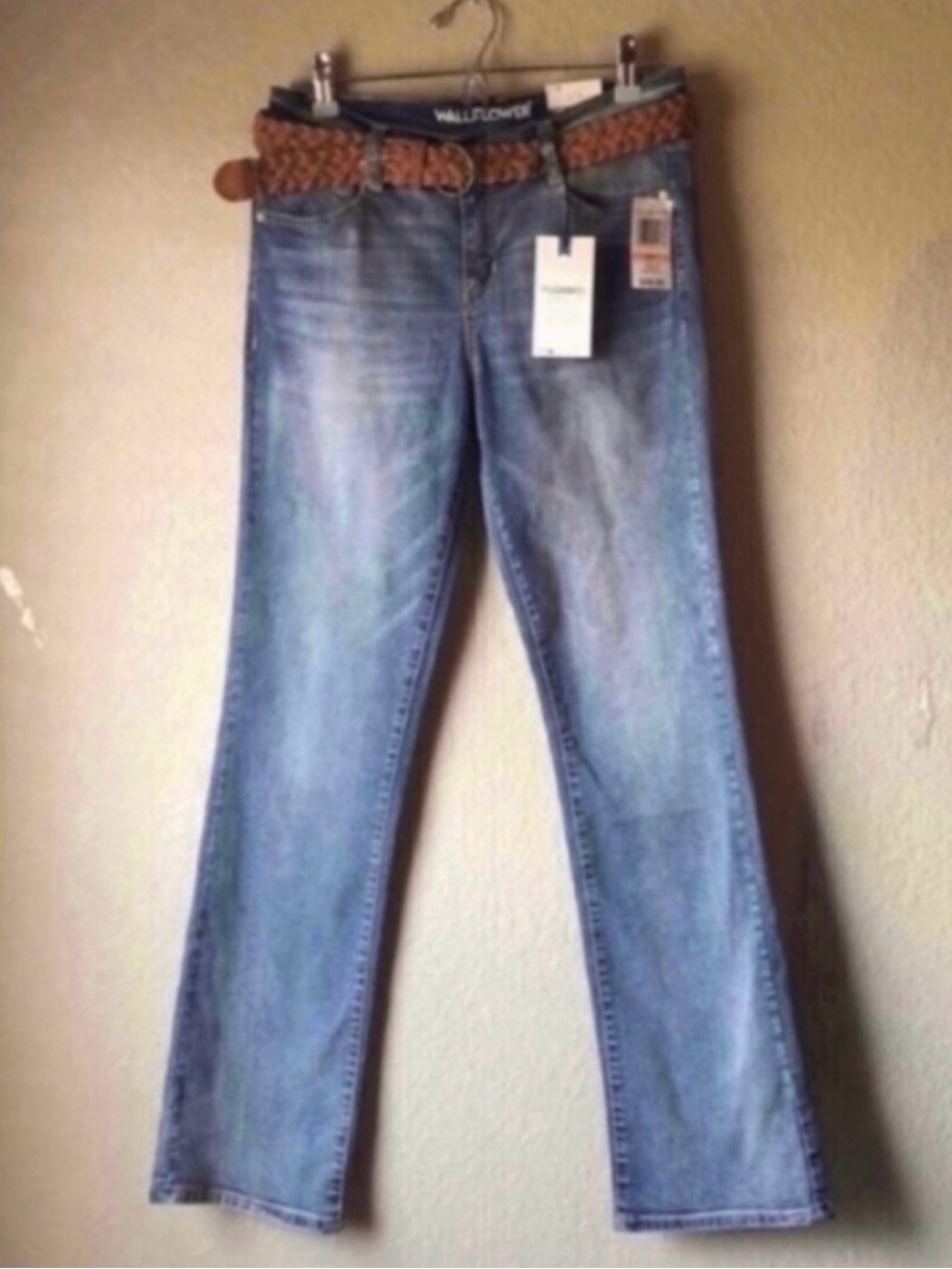 New Wallflower Jeans Women’s Bootcut Denim Blue Jeans & Belt Juniors 7/28 Reg